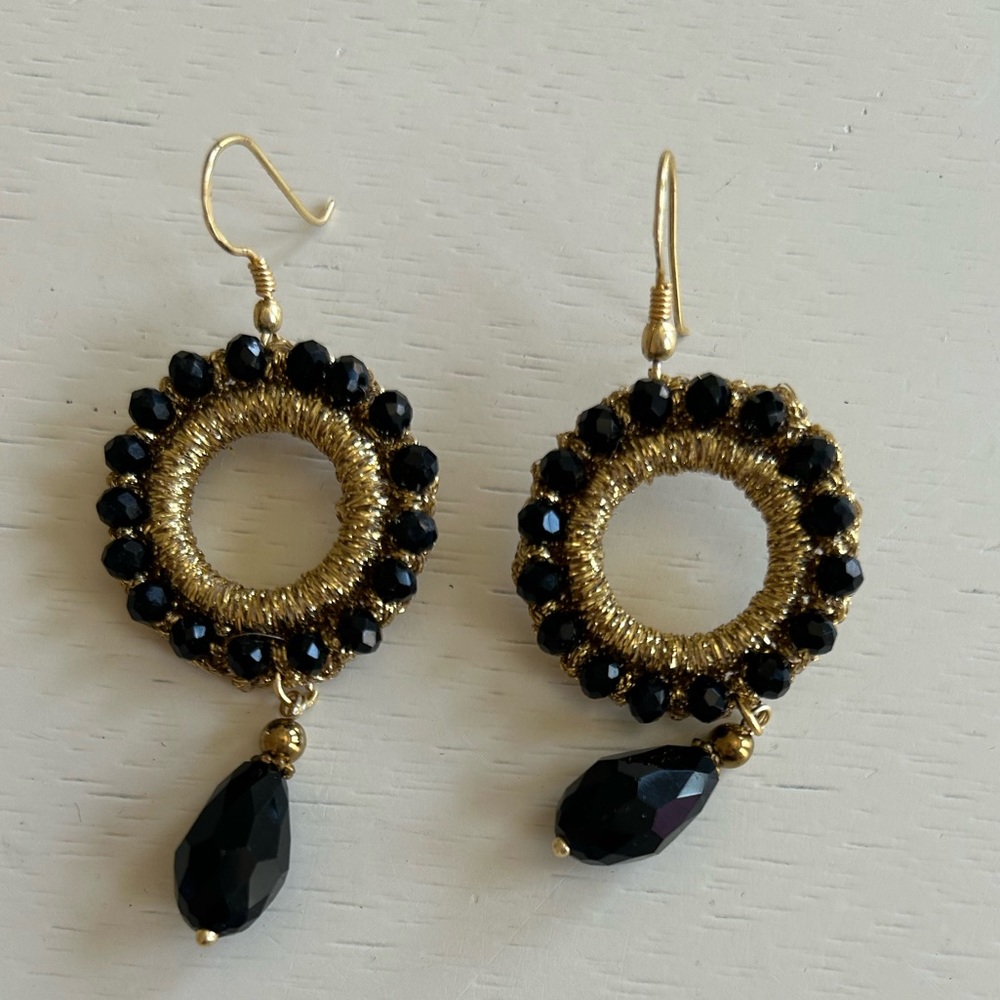 Elegant Black and Gold Hoop Earrings